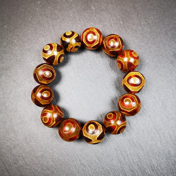 3 Eyes Dzi Bead Bracelet 0.63" - Tibetan dzi bead, view 5