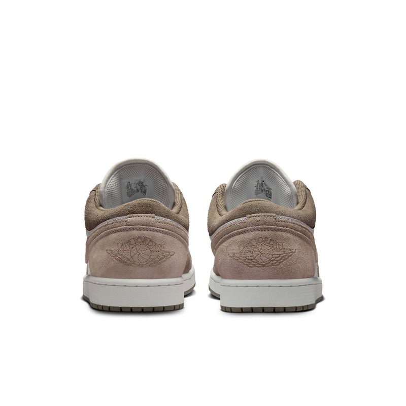Men's low-top sneakers heel view in brown and white with padded collar