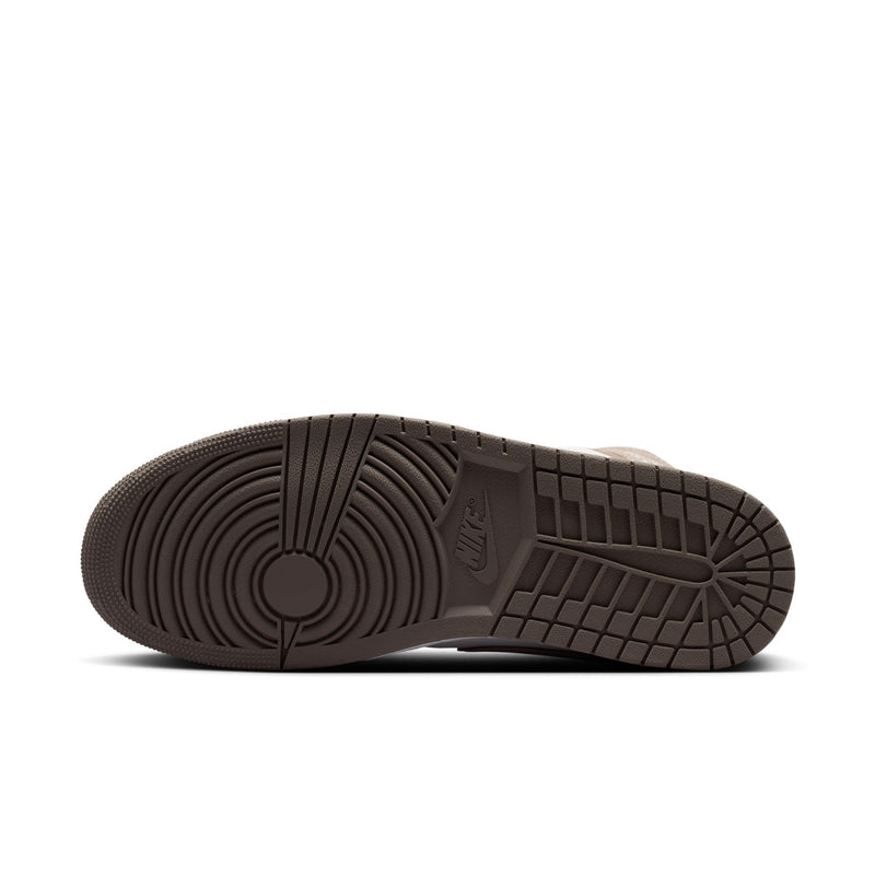 Air Jordan 1 Mid men's shoes, dark rubber outsole with multi-directional tread