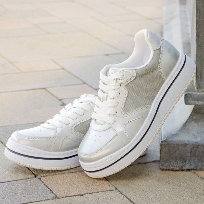 Alyster Shimmer Silver Shoe | Alegria Shoes