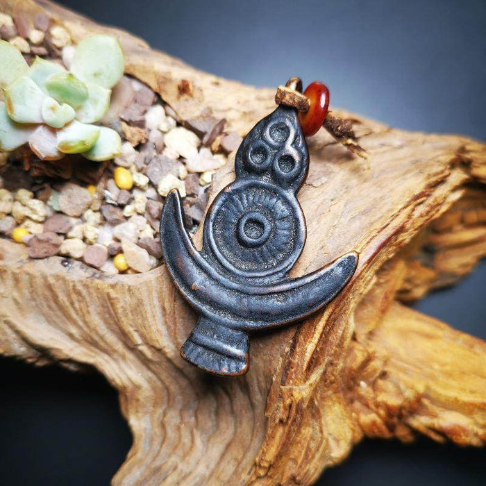 Amulet,Triratna,Mani Jewel - Tibetan Buddhist amulet, front view