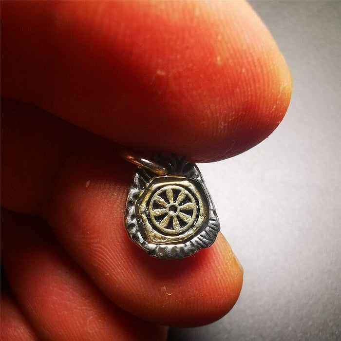 Amulet,Wheel Pendant for Prayer Bead 0.43" - Tibetan Buddhist amulet, view 8