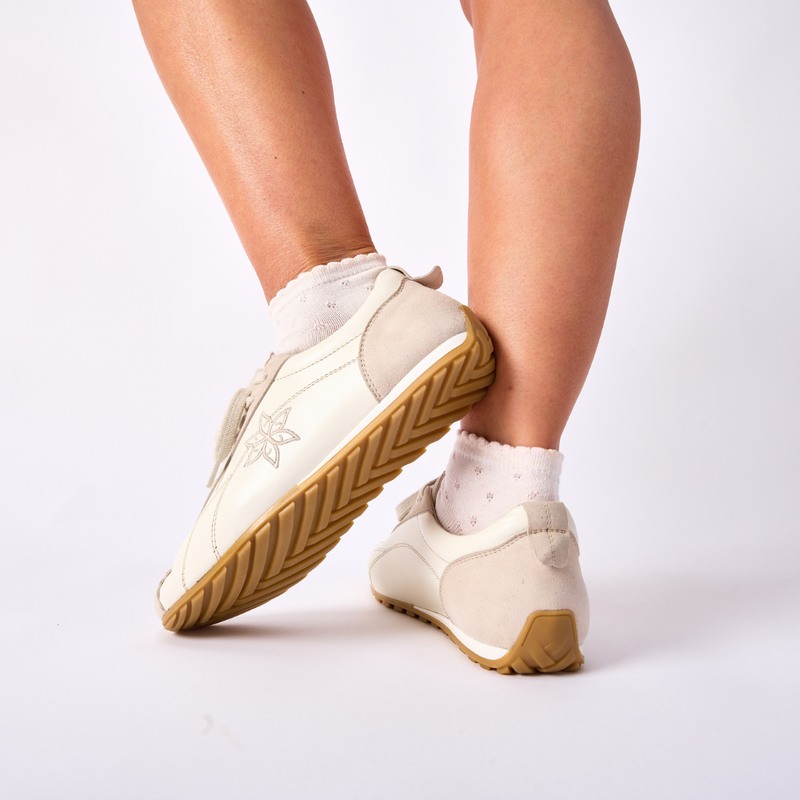 Aurora - Natural Oat Wide Fit Sneakers