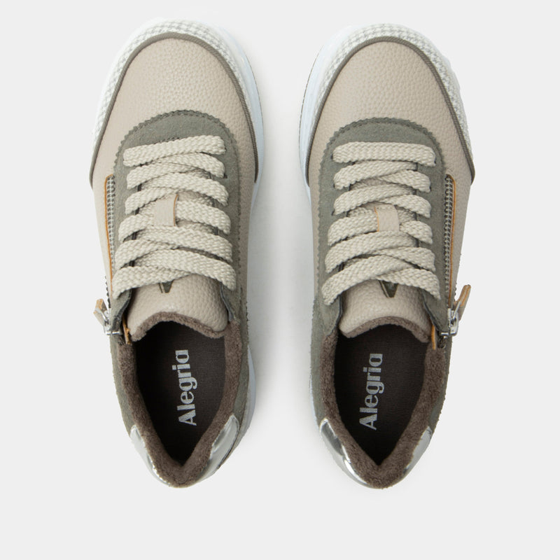 Averie Houndstooth Grey Shoe | Alegria Shoes