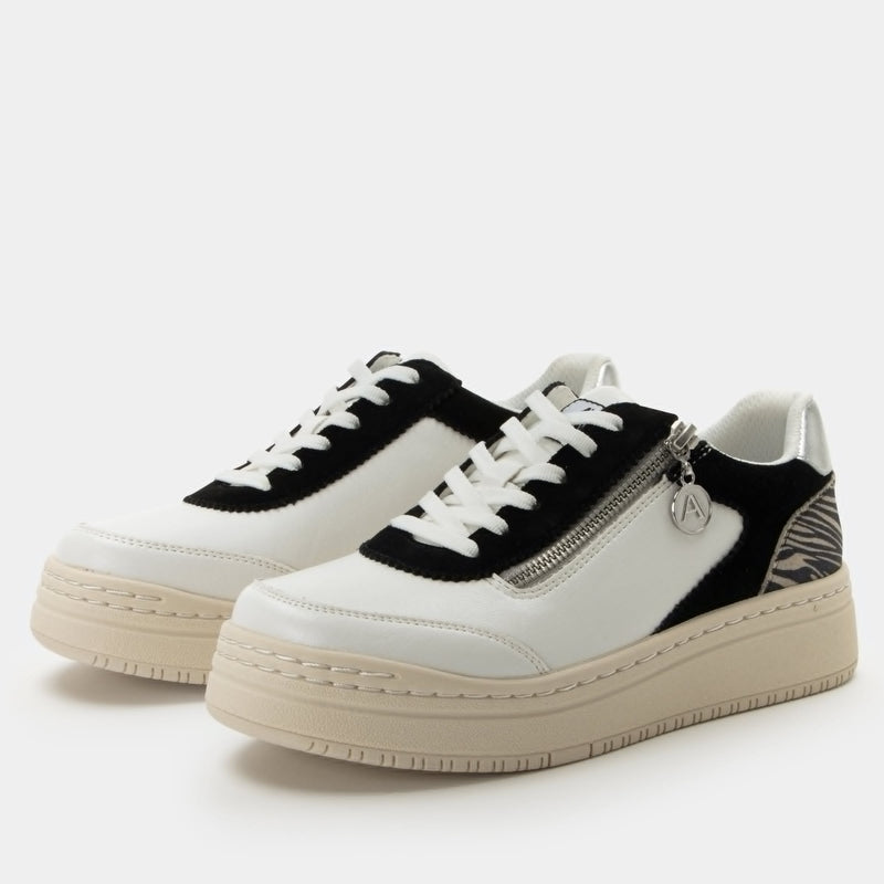 Averie White Shoe | Alegria Shoes