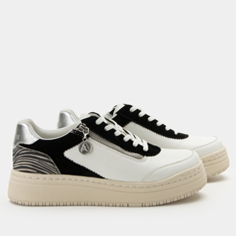 Averie White Shoe | Alegria Shoes