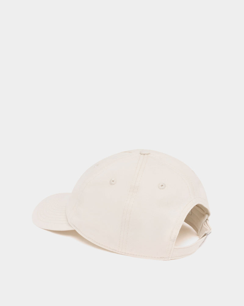 Baseball Hat in Ivory Cotton With a Debossed Logo