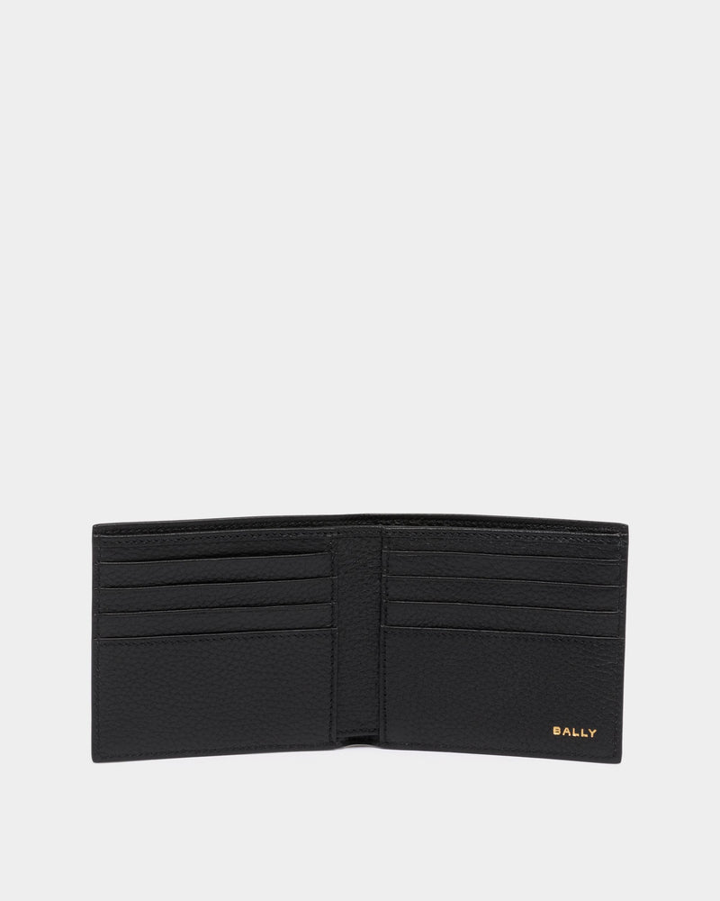 Beckett Wallet in Black Leather