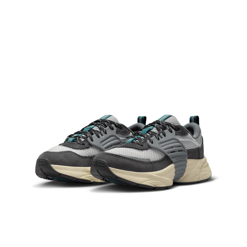 Big Kids' Jordan Trunner O/S "Photon Dust Anthracite Ash Green"