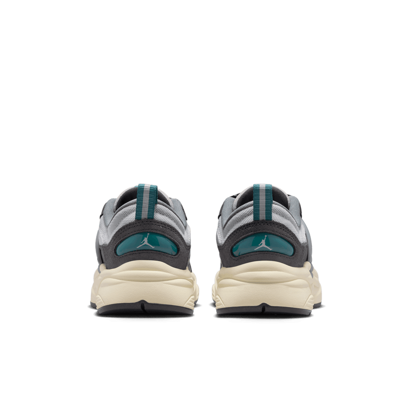 Big Kids' Jordan Trunner O/S "Photon Dust Anthracite Ash Green"