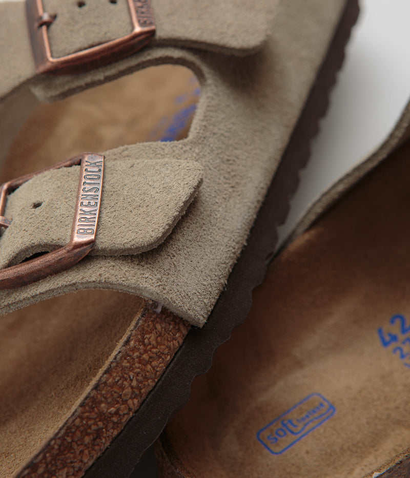 Birkenstock Arizona BS Narrow Sandals in Taupe