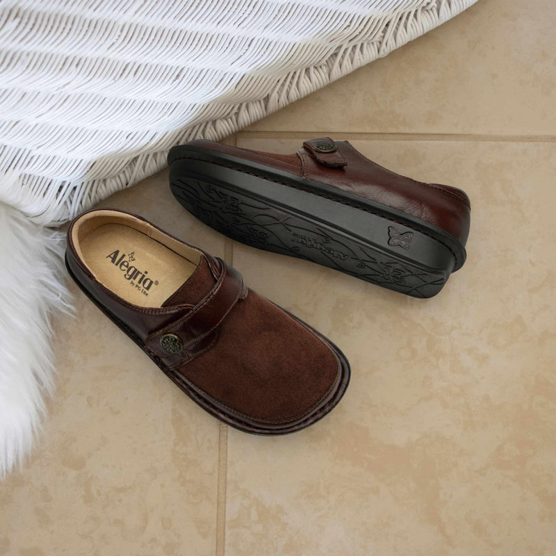 Brenna Choco Luster Shoe | Alegria Shoes