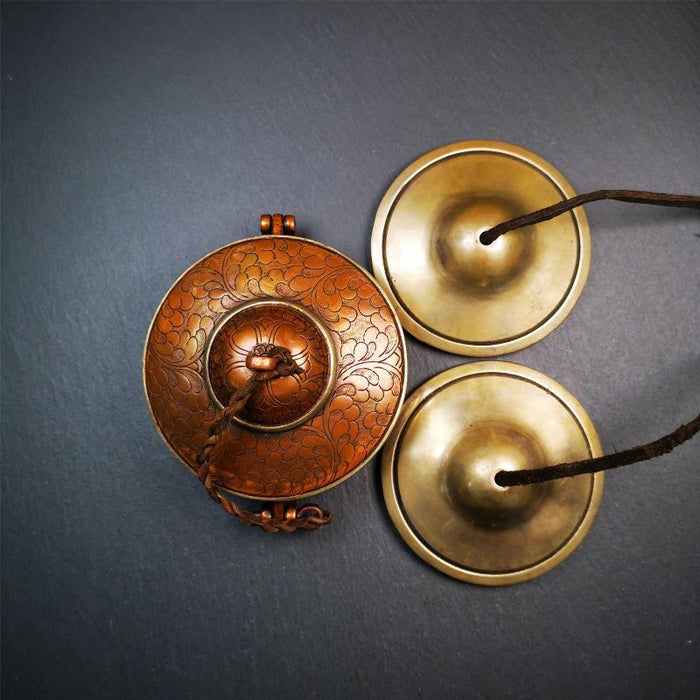 Bronze Tingsha Set - Plain - 3.27" - Tibetan Buddhist art, close-up detail