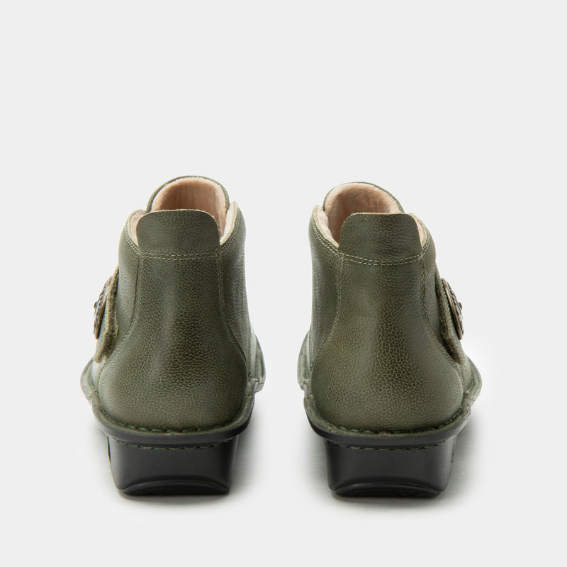 Caiti Avocado Boot | Alegria Shoes