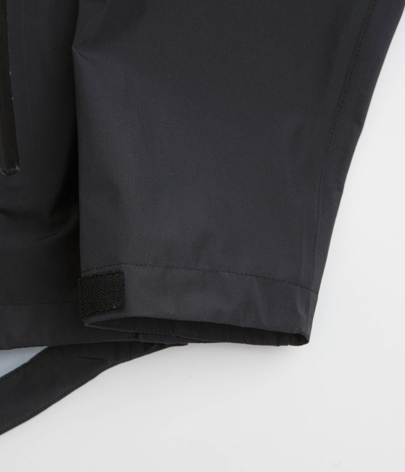 Cayl 2 Light Shield Jacket in Black