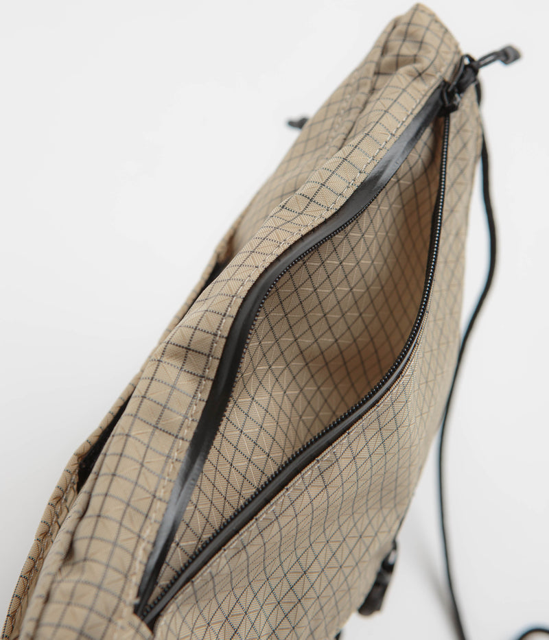Cayl Seorak 5 B-Grid Solid Bag in Beige