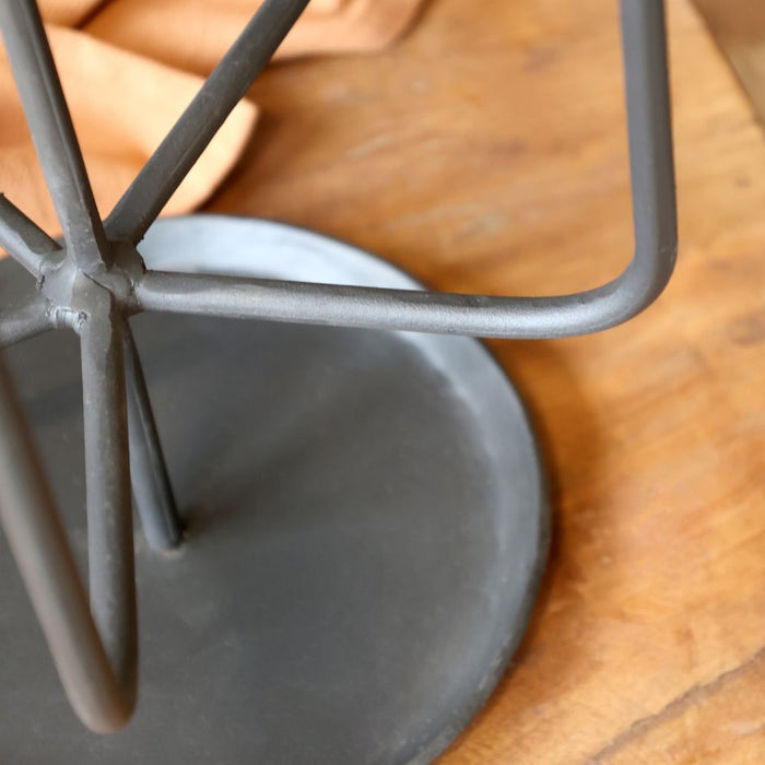 Château Noir 6-Arm Candlestick