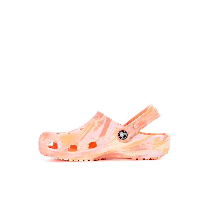 Kids' classic clog in pink-orange marble, side view with toe vents and strap detail