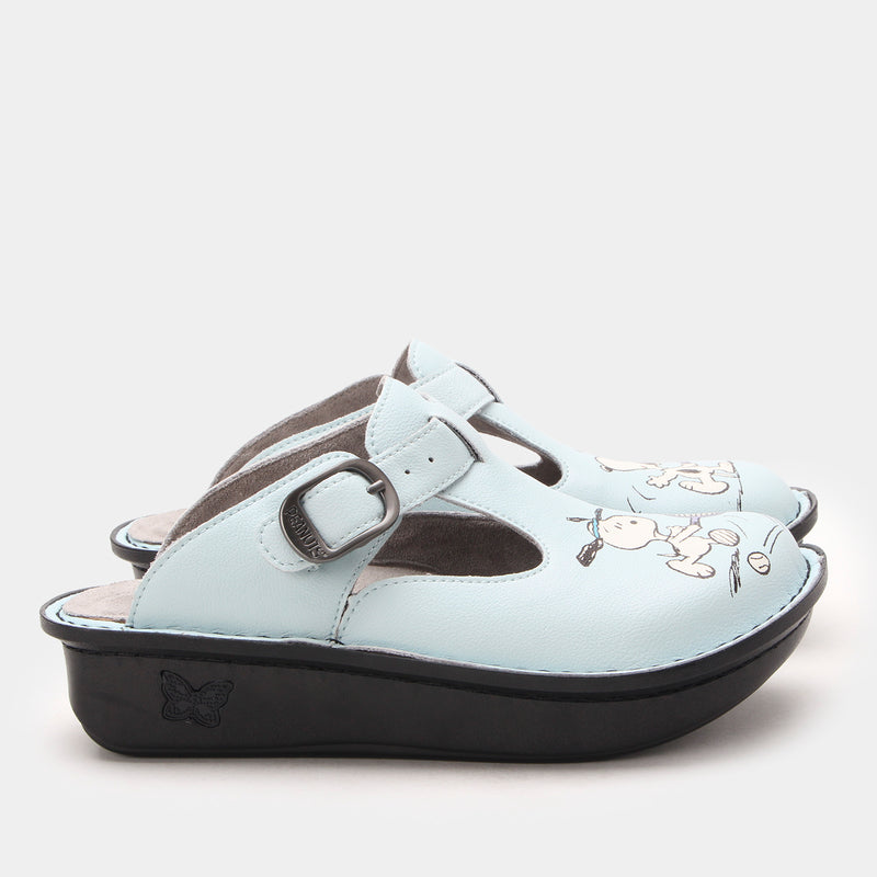 Classic Serve It Up Shoe