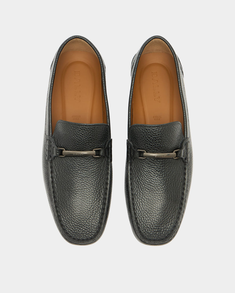 Clay Driver in Black Grained Leather