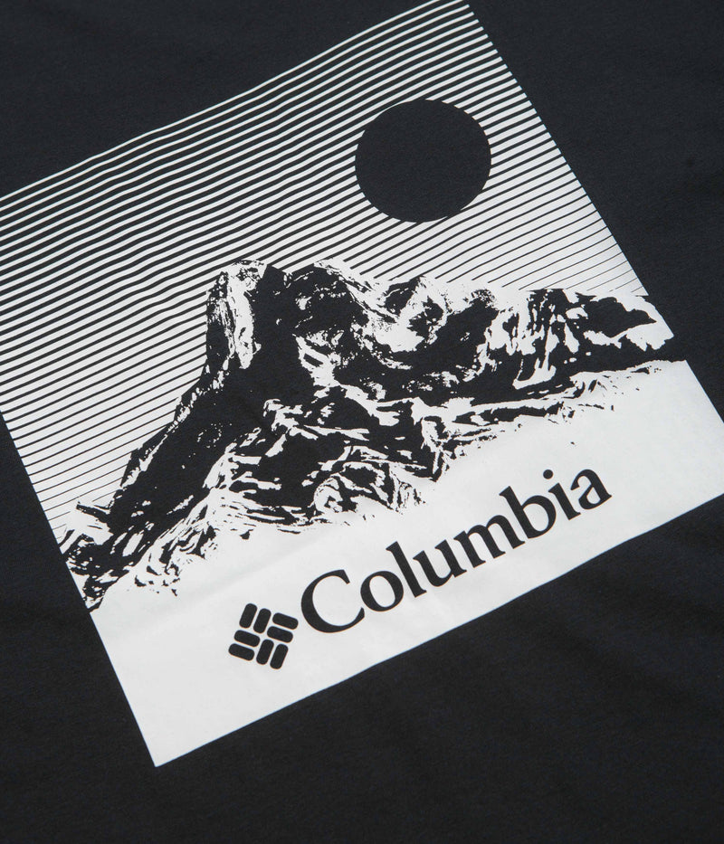 Columbia Black Butte Graphic T-Shirt in Black and Linear View