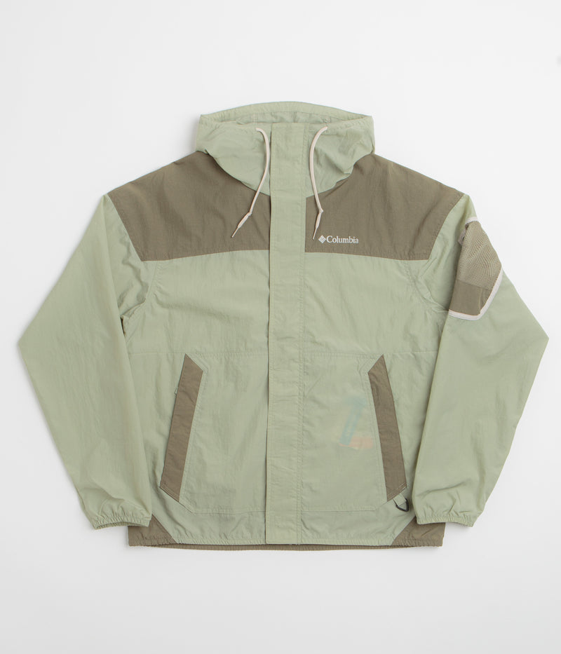Columbia Challenger II Windbreaker Jacket in Safari and Stone Green