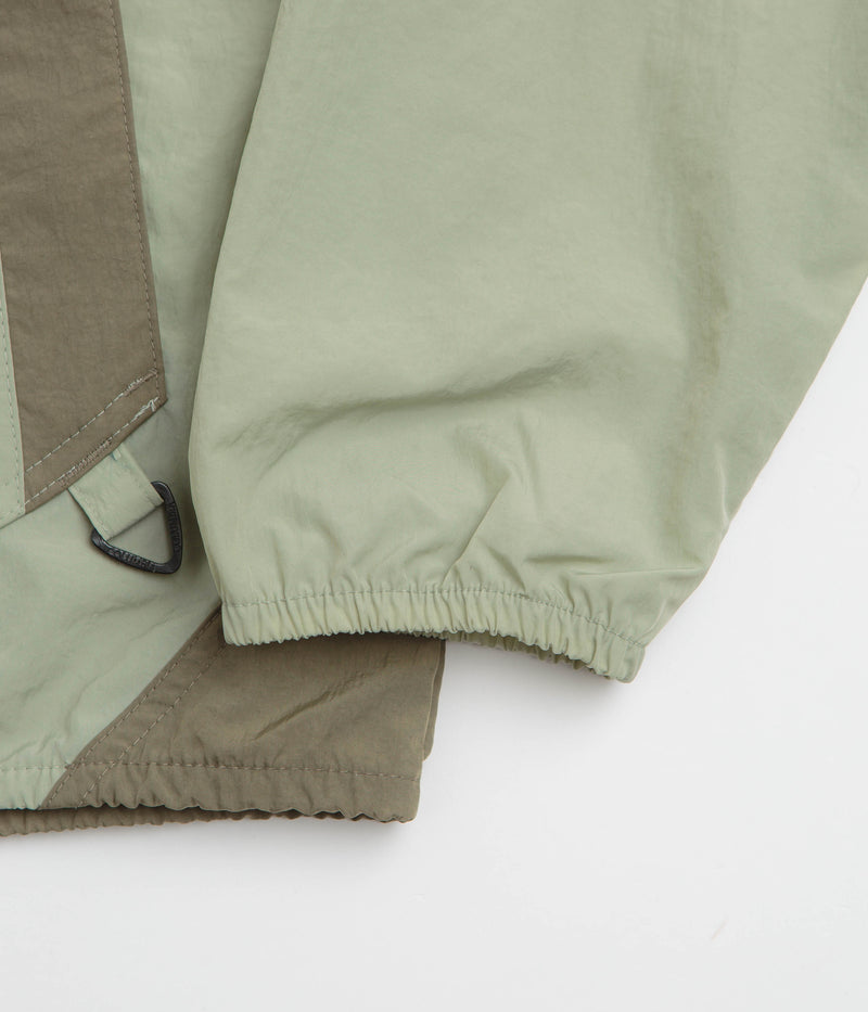 Columbia Challenger II Windbreaker Jacket in Safari and Stone Green