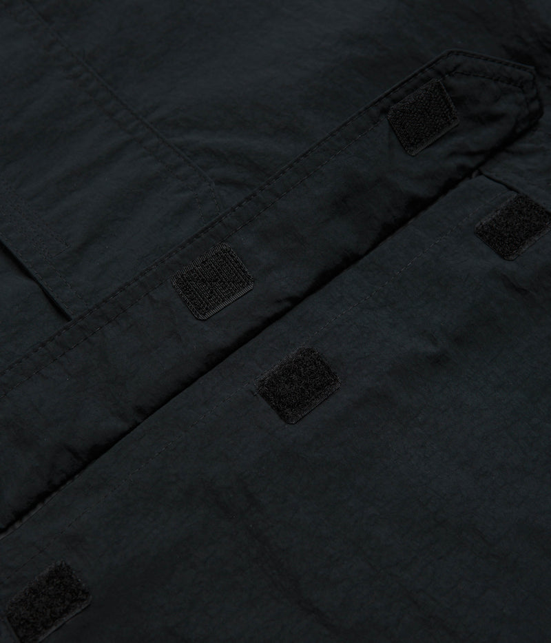 Columbia Challenger Windbreaker Anorak in Black