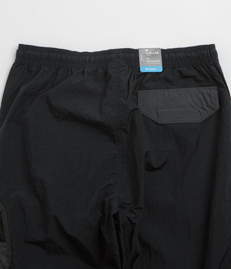 Columbia Challenger Windbreaker Pants in Black and Shark