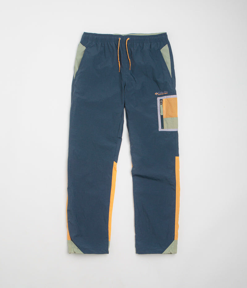Columbia Challenger Windbreaker Pants in Nocturnal and Safari