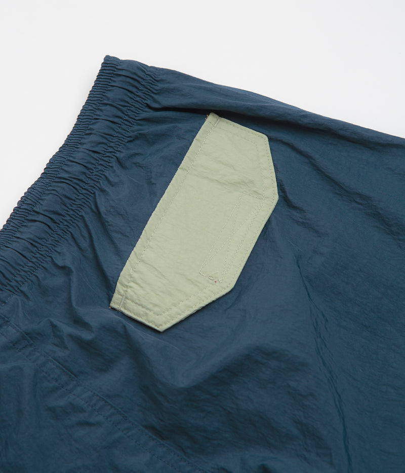 Columbia Challenger Windbreaker Pants in Nocturnal and Safari