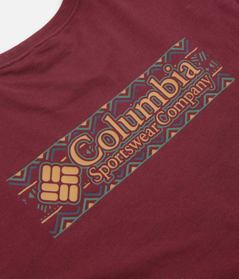 Columbia Explorers Canyon Long Sleeve T-Shirt in Rich Wine and Branded Blanket