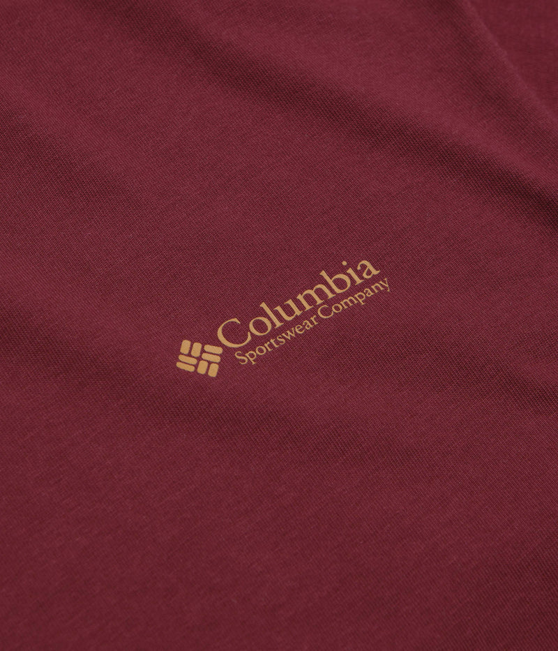 Columbia Explorers Canyon Long Sleeve T-Shirt in Rich Wine and Branded Blanket