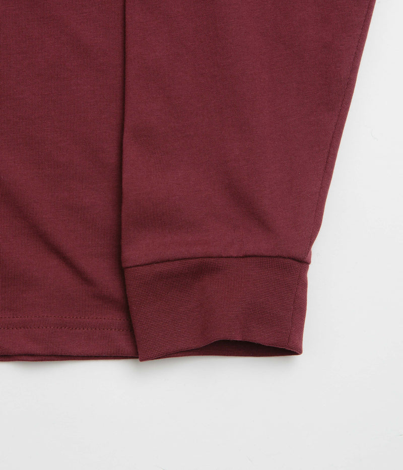 Columbia Explorers Canyon Long Sleeve T-Shirt in Rich Wine and Branded Blanket
