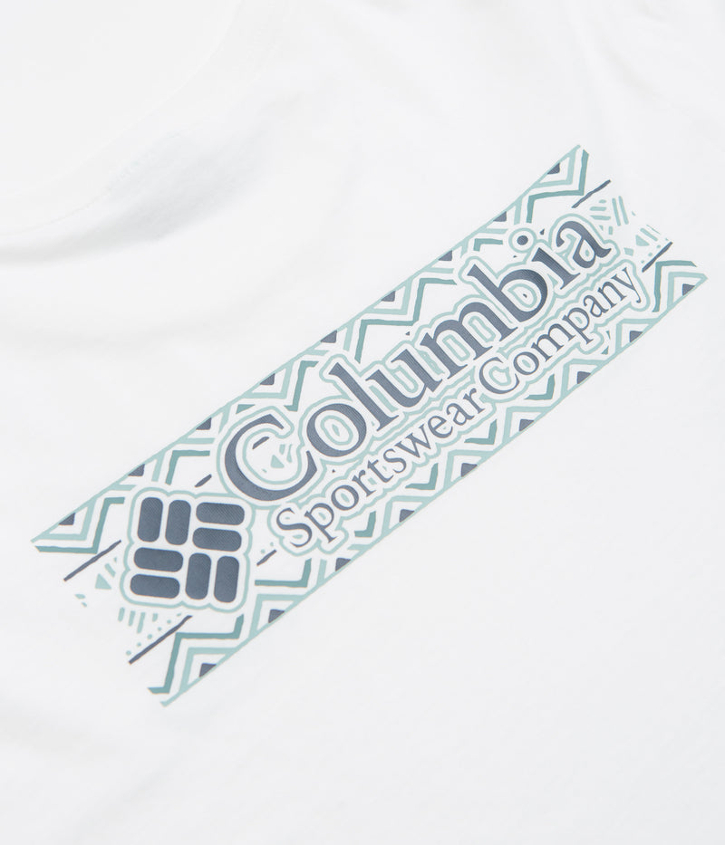 Columbia Explorers Canyon Long Sleeve T-Shirt in White and Branded Blanket