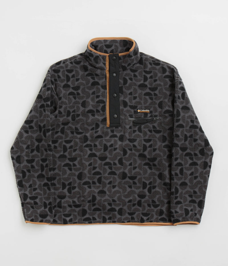 Columbia Helvetia II Printed Half Snap Fleece in Black Retroscape