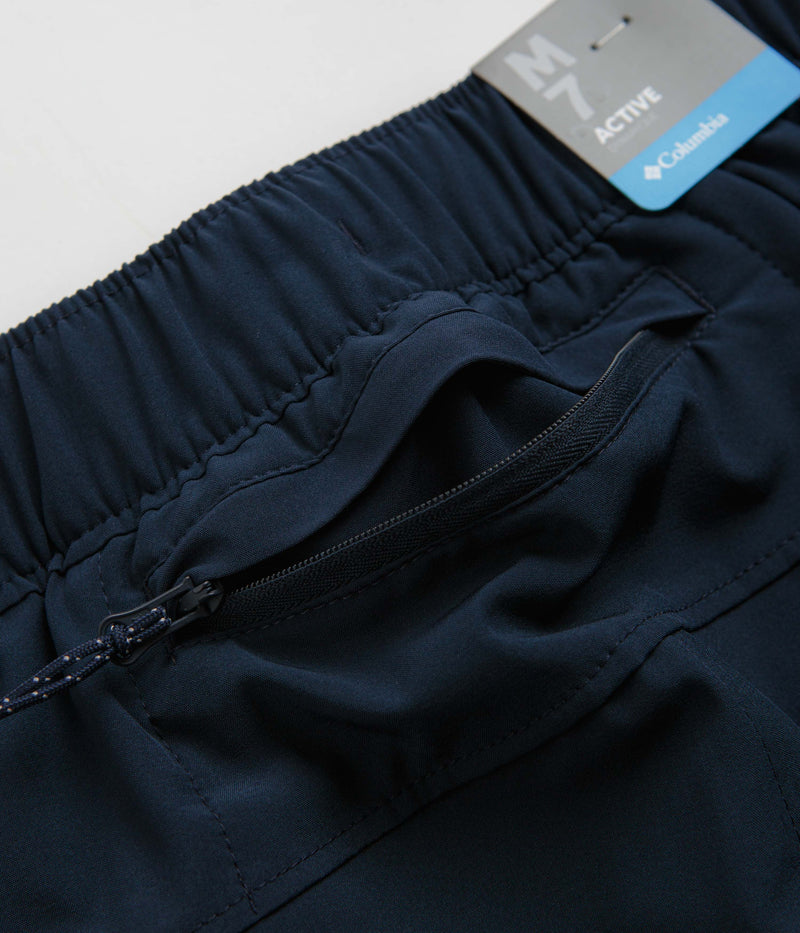 Columbia Hike Color Block Shorts in Collegiate Navy