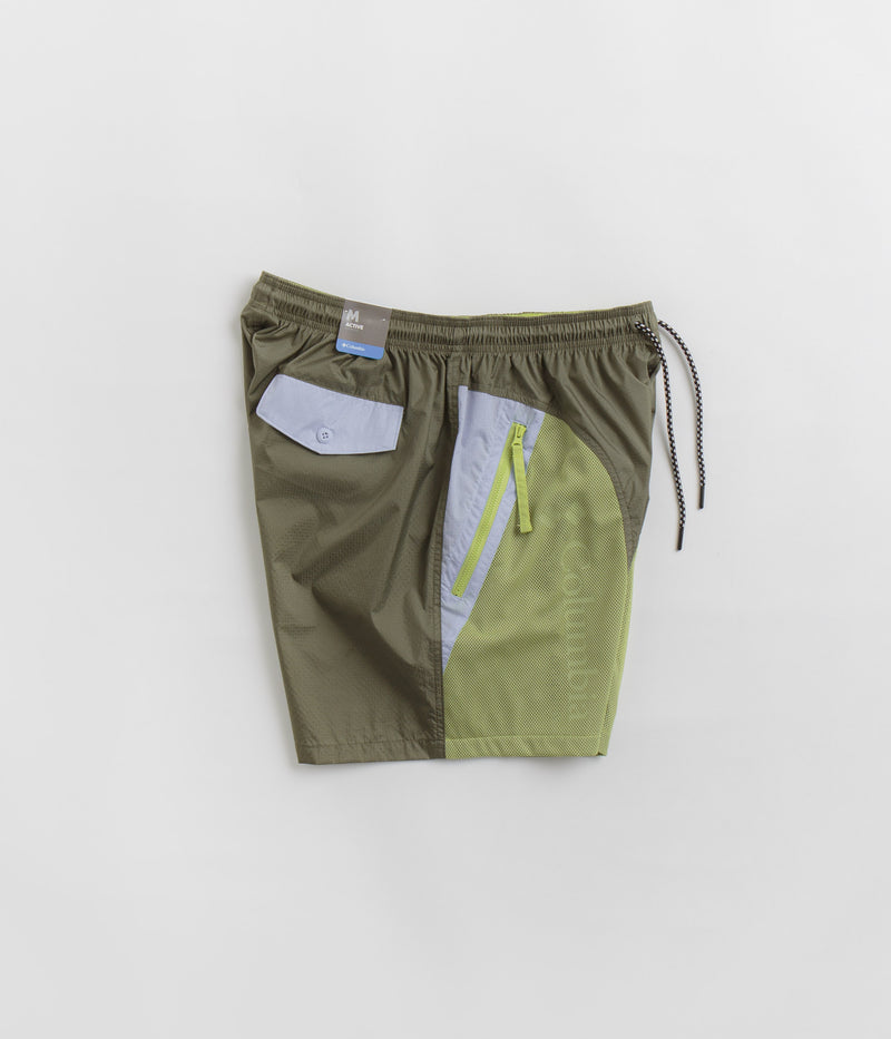 Columbia Riptide II Shorts in Stone Green and Whisper / Napa Green