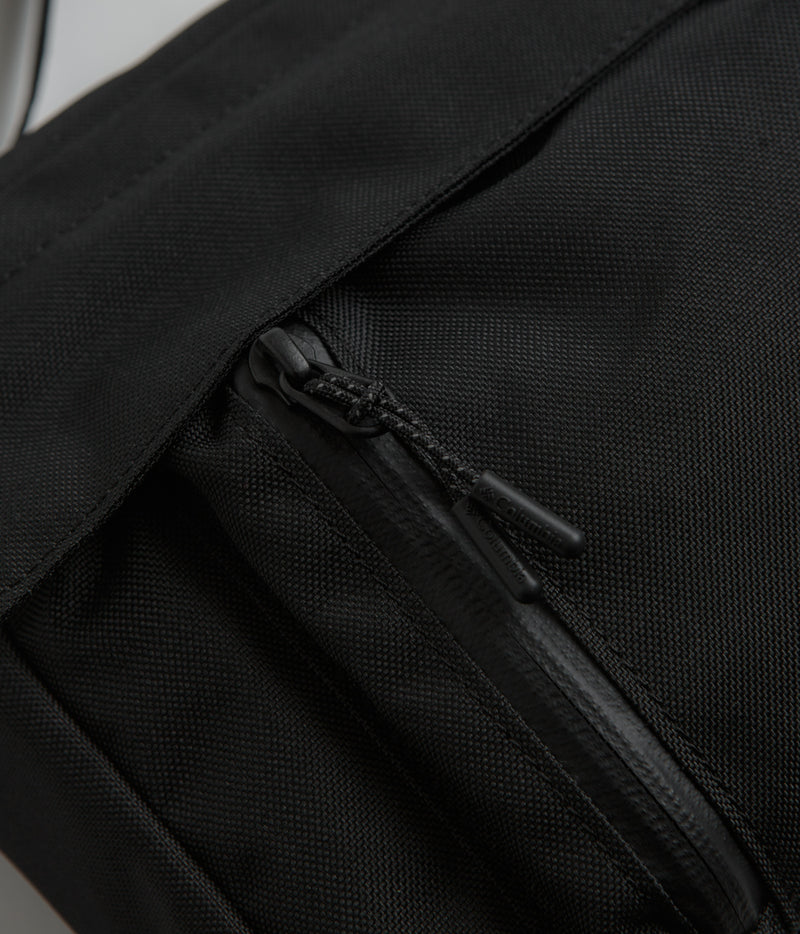Columbia Street Transit Side Bag in Black