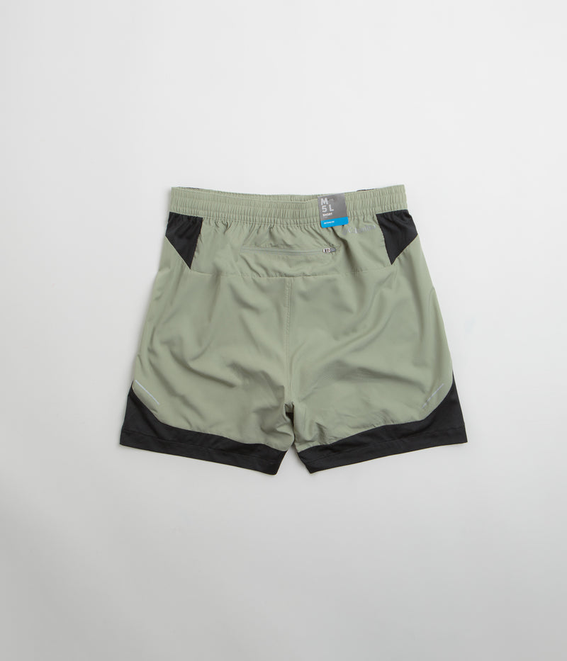 Columbia Three Pitch 5" Shorts in Safari and Black
