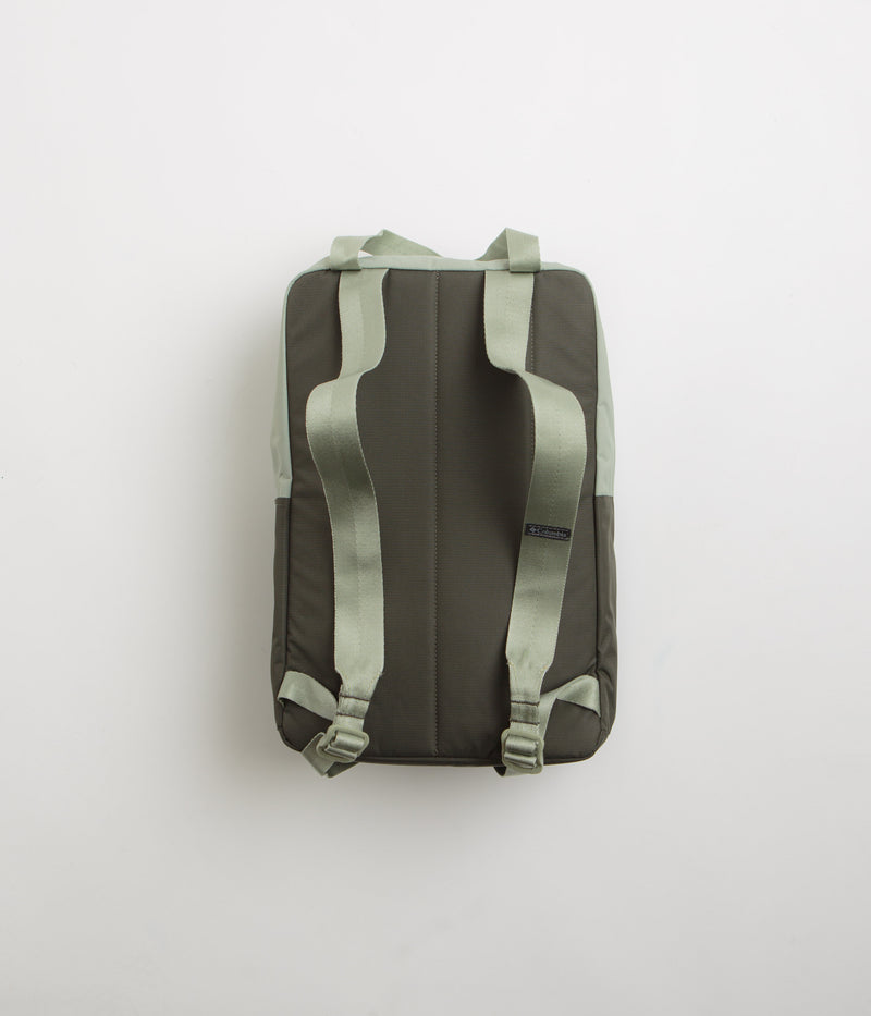 Columbia Trail Traveler 18L Backpack in Safari and Greenscape