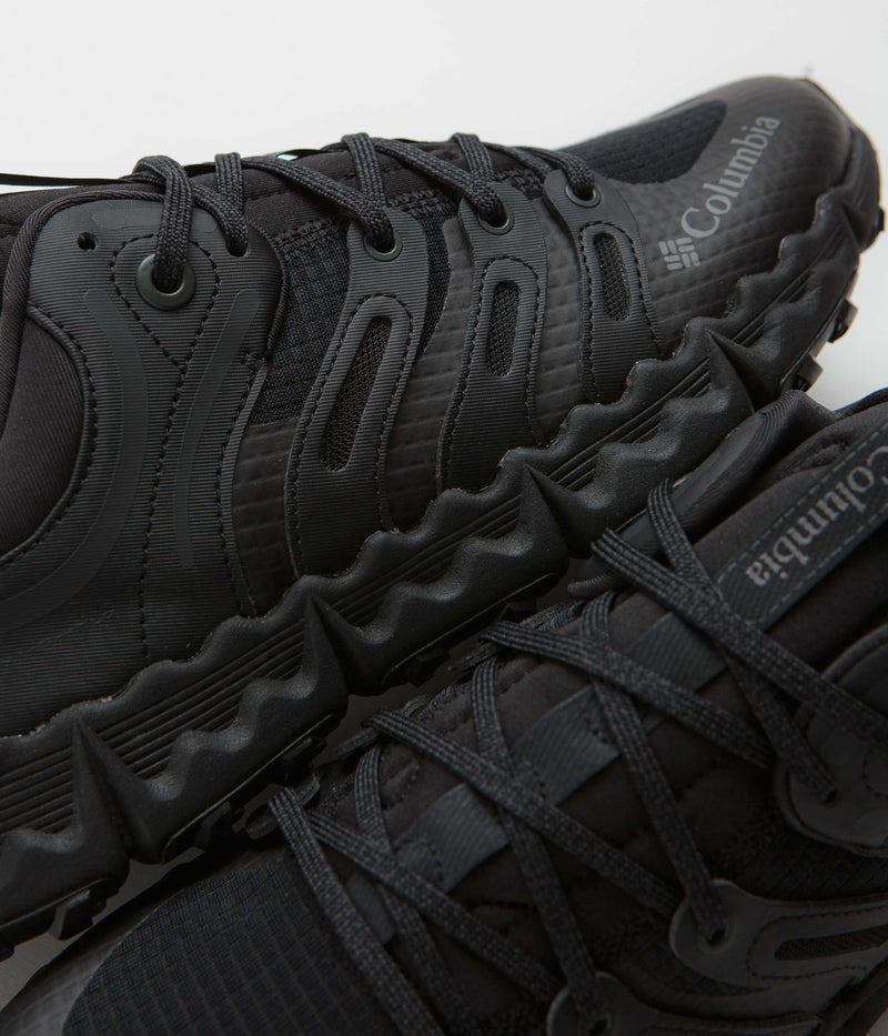 Columbia Voyager FLX PCT Shoes in Black and Shark