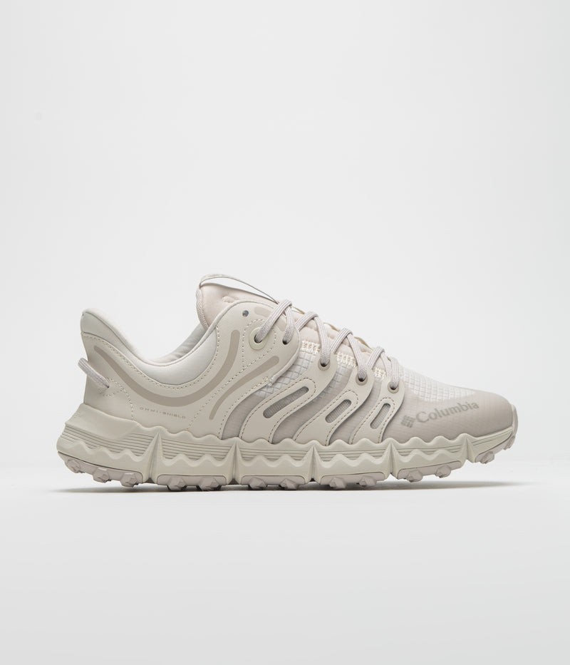 Columbia Voyager FLX PCT Shoes in Cloud Grey and Soft Taupe