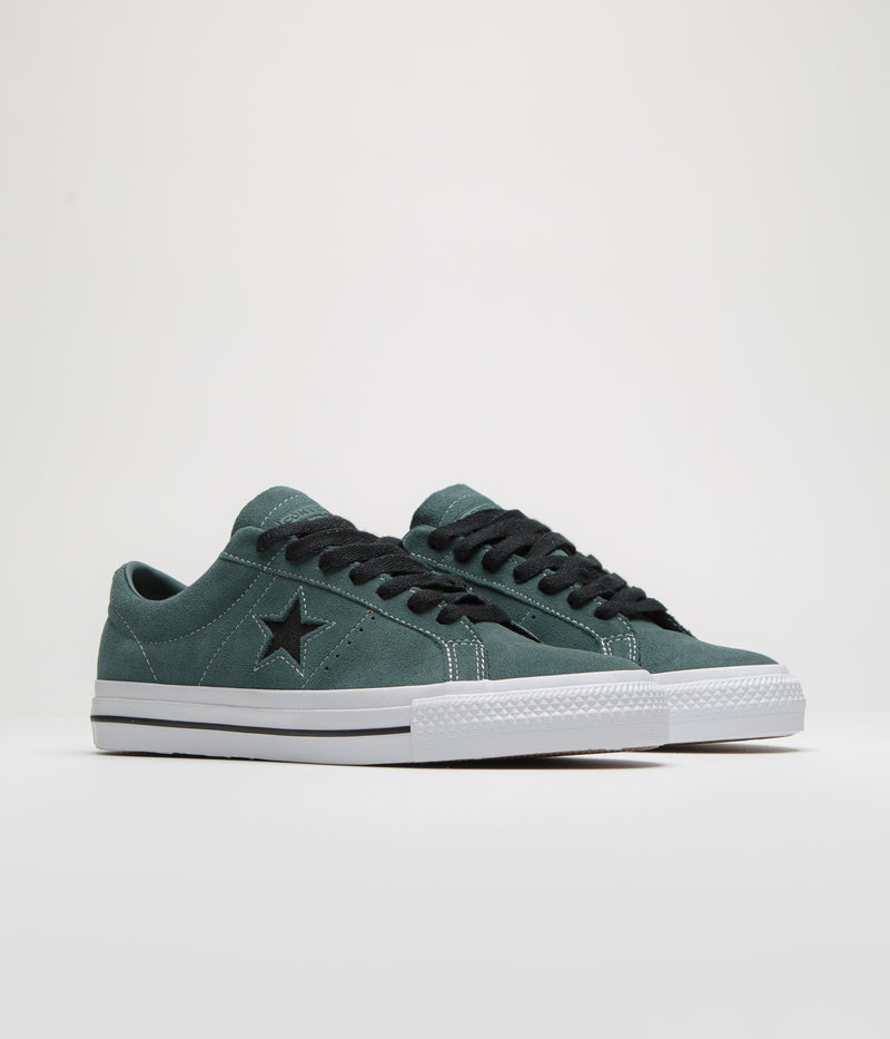 Converse Cons One Star Pro Shoes in True Nature and Black / White