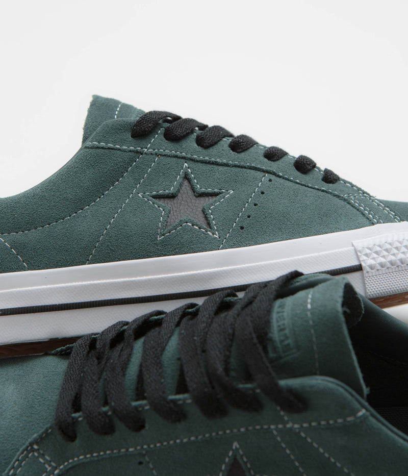 Converse Cons One Star Pro Shoes in True Nature and Black / White