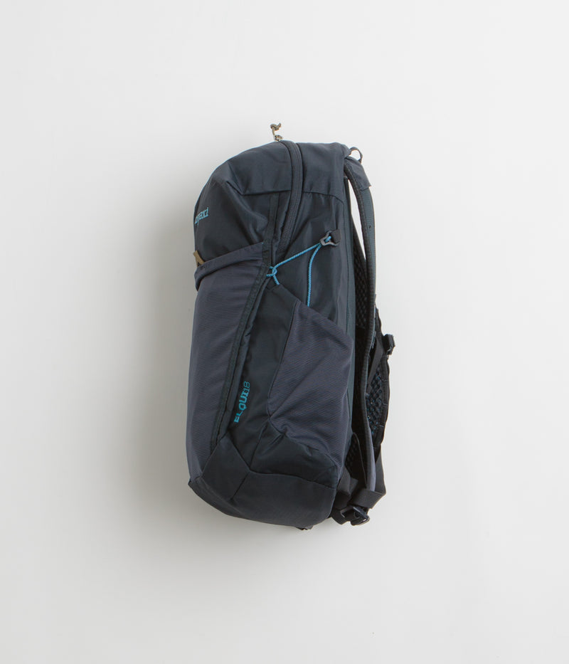 Cotopaxi Elqui 18L Backpack in Carbon