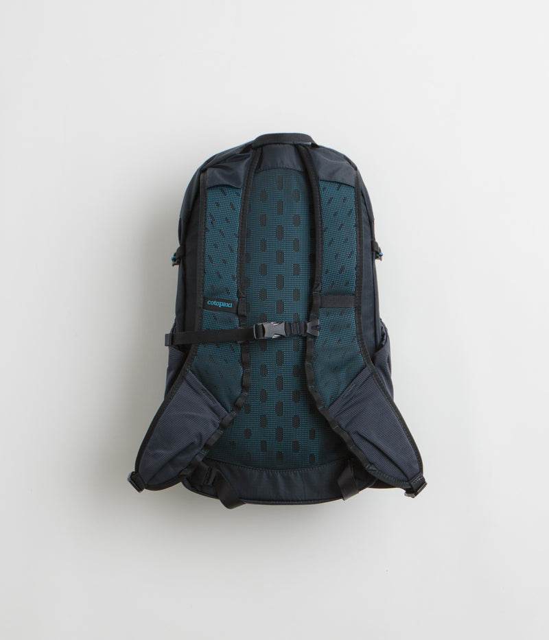 Cotopaxi Elqui 18L Backpack in Carbon