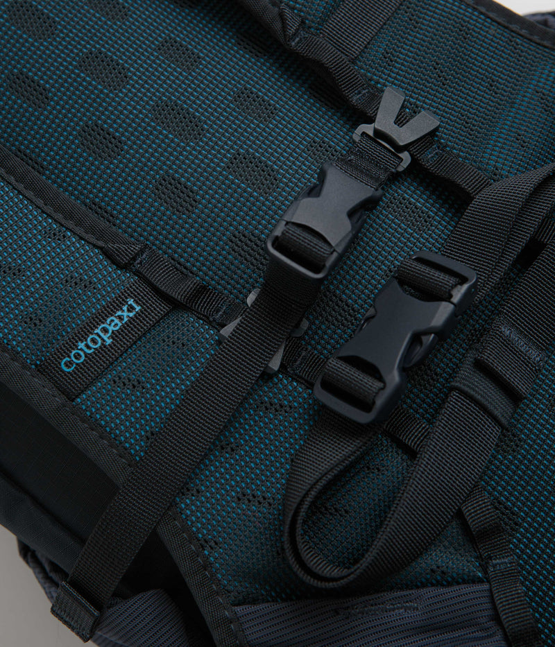Cotopaxi Elqui 18L Backpack in Carbon