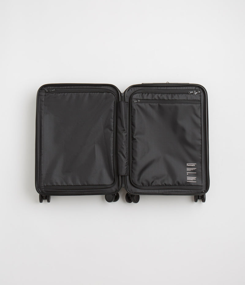 D_b_ Ramverk Carry-On in Black Out