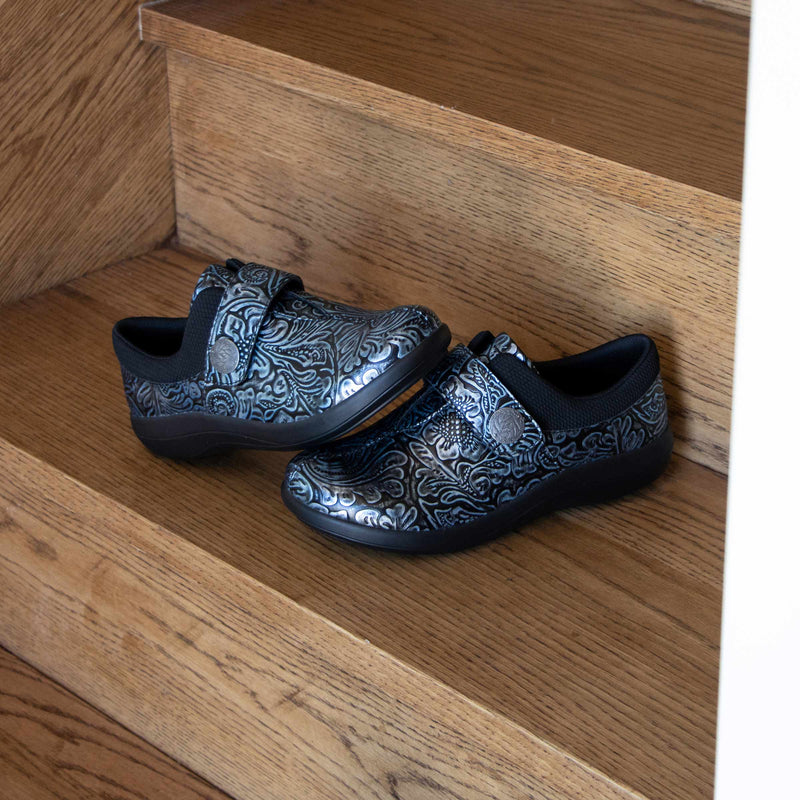 Danni Bless Your Heart Navy Shoe | Alegria Shoes